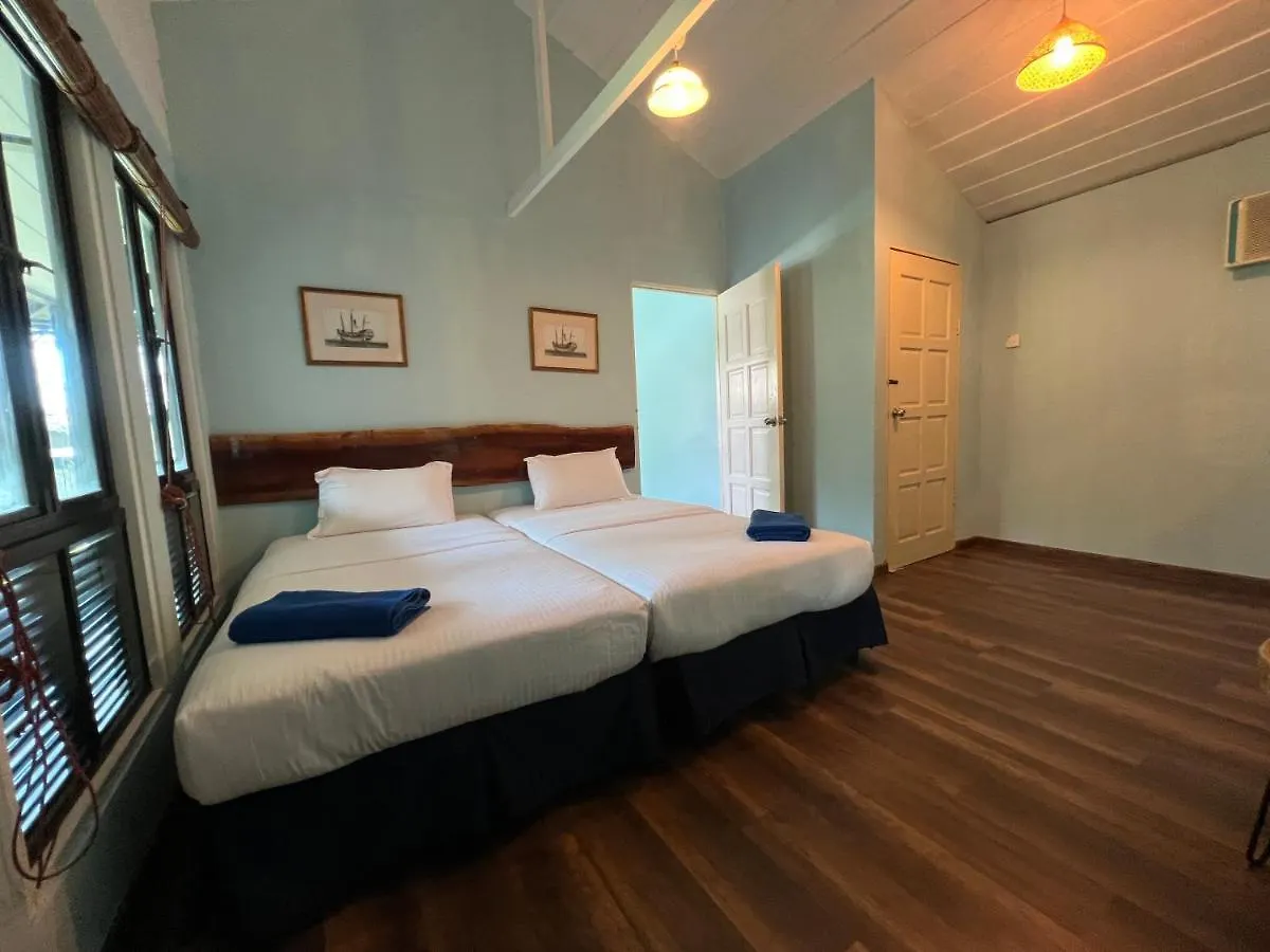 1511 Coconut Grove Villa Kampong Juara