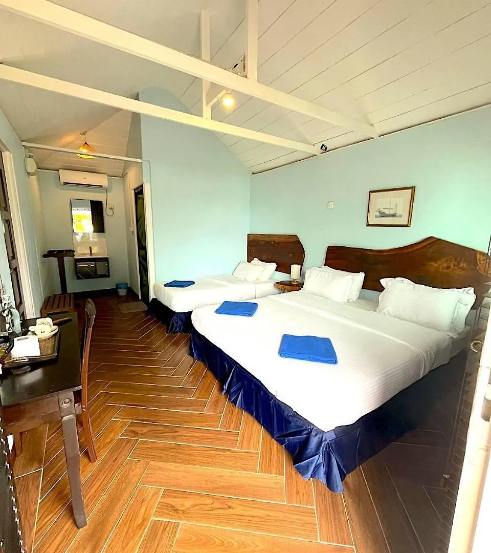 1511 Coconut Grove Villa Kampong Juara
